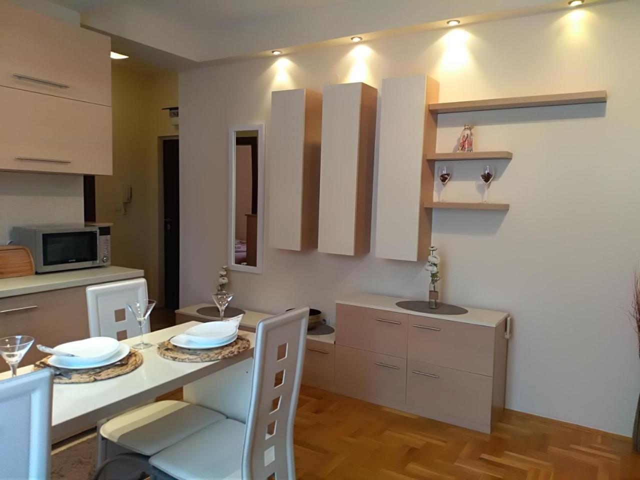 Apartman Nina Vojvode Stepe Vozdovac Voždivac Exterior foto